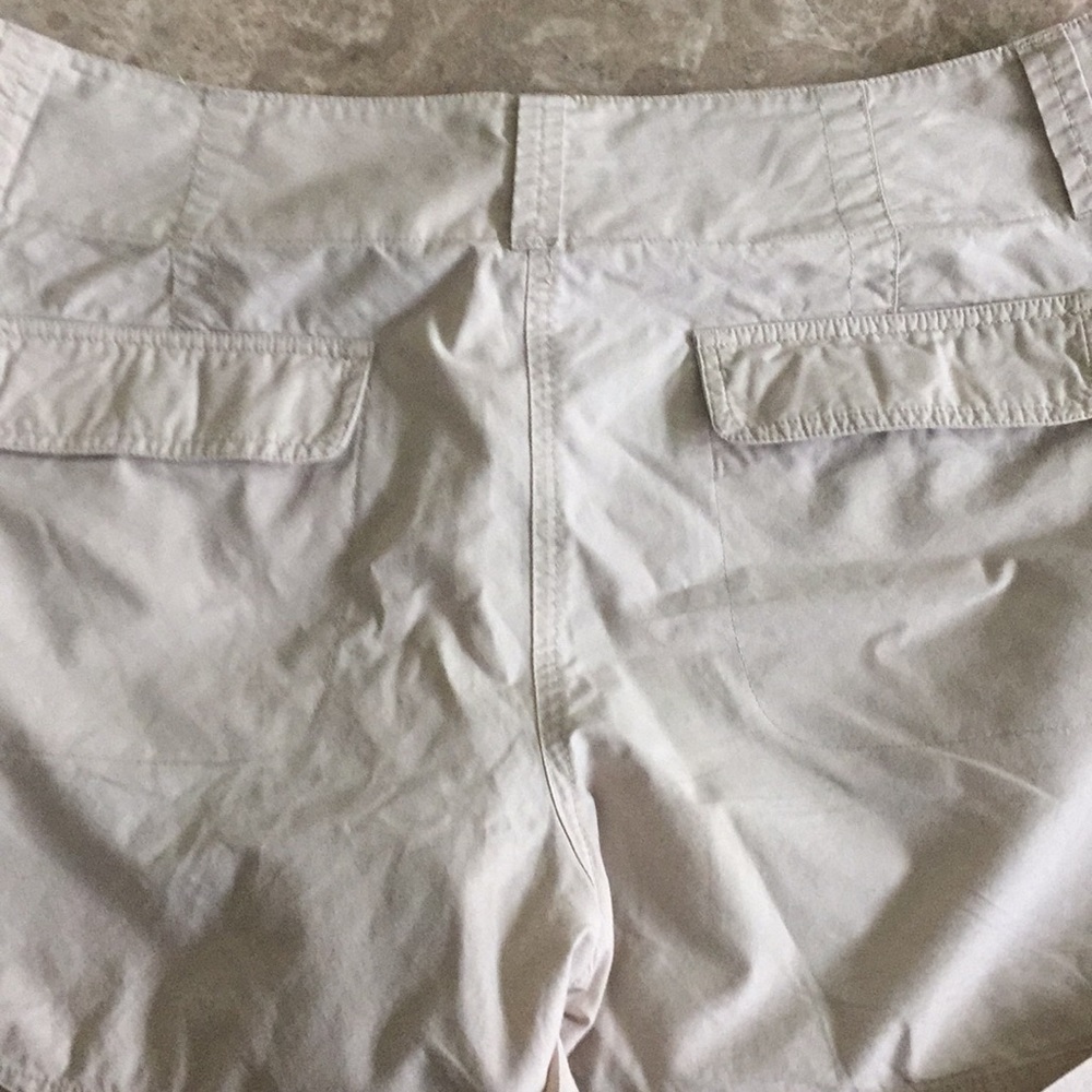 NY & Co Khaki Shorts - Size 12 - Picture 6 of 7